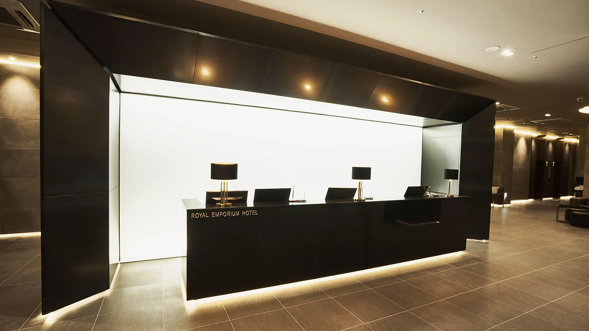 Royal Emporium Incheon Airport Hotel