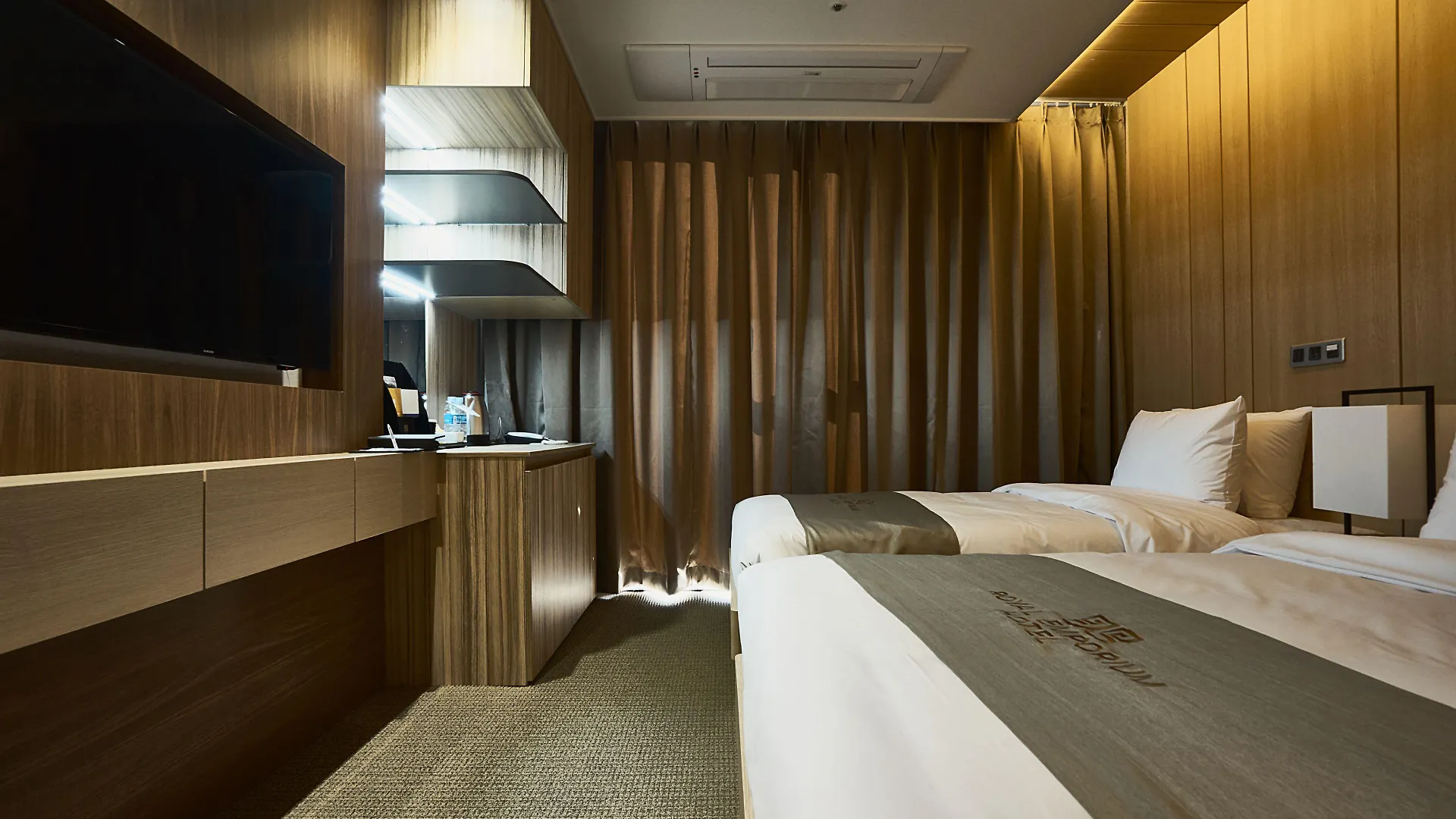 Royal Emporium Incheon Airport Hotel South Korea