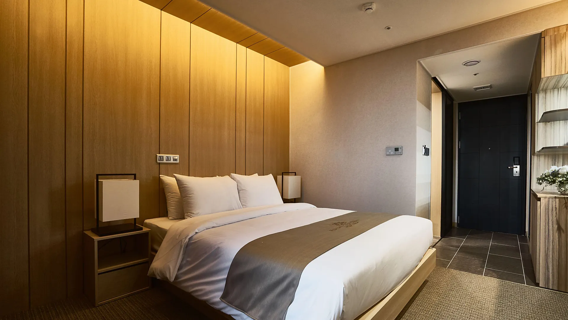 Royal Emporium Incheon Airport Hotel South Korea