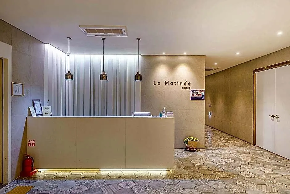 ****  Royal Emporium Incheon Airport Hotel South Korea