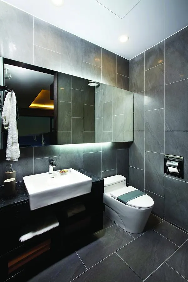 Royal Emporium Incheon Airport Hotel