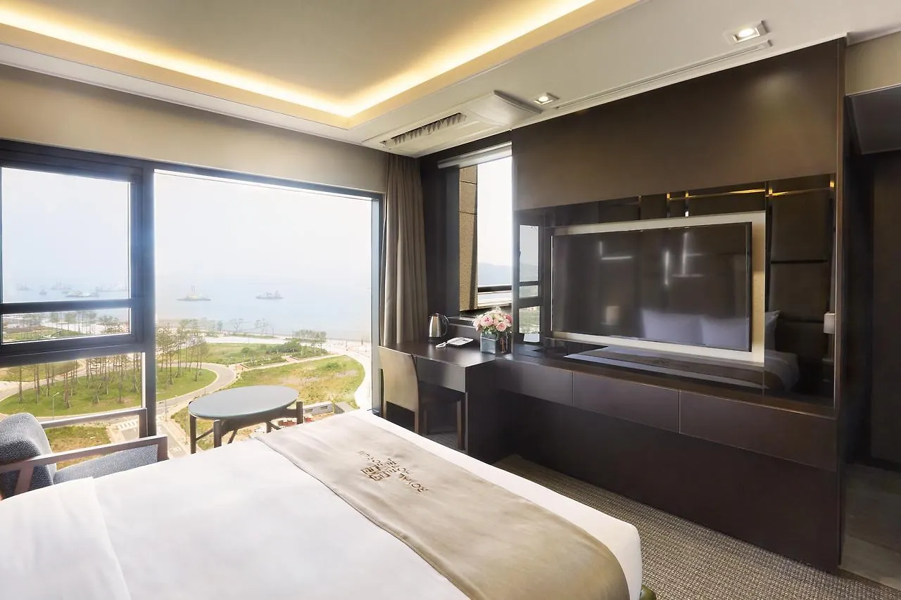 ****  Royal Emporium Incheon Airport Hotel South Korea