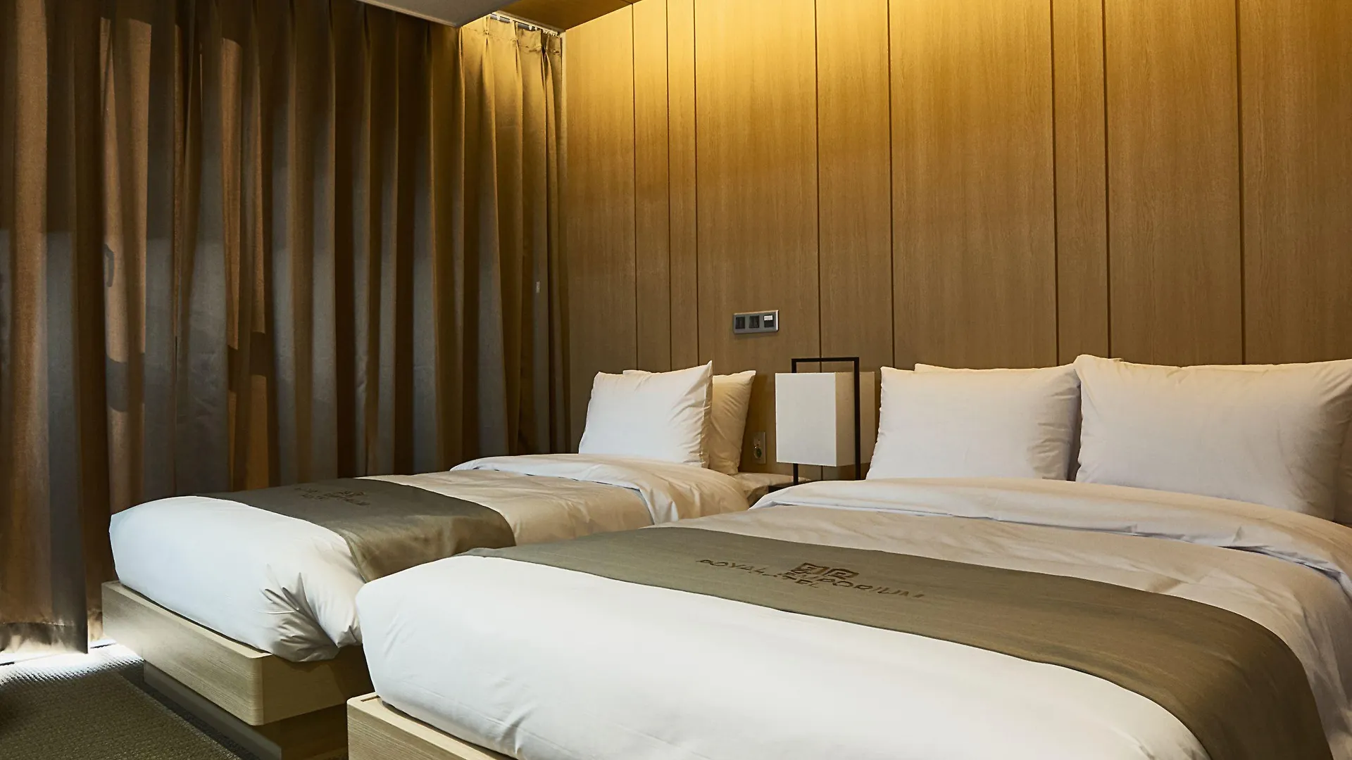 Royal Emporium Incheon Airport Hotel