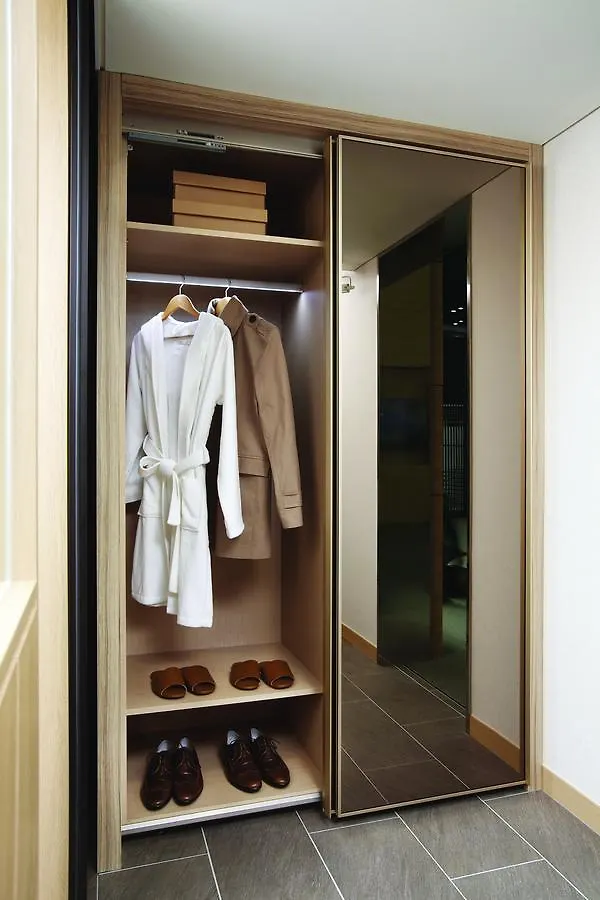 Royal Emporium Incheon Airport Hotel South Korea