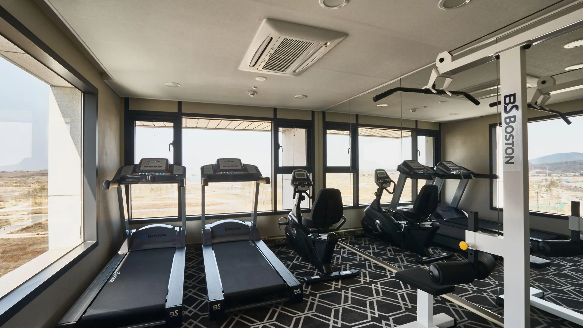 Royal Emporium Incheon Airport Hotel 4*,  South Korea